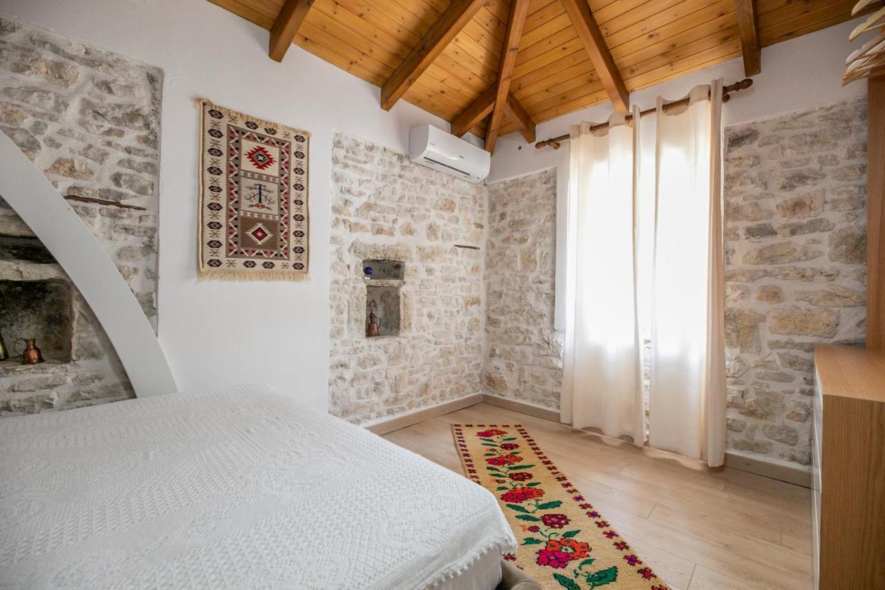 Vila Leon - Old Qeparo - 6 People Εξωτερικό φωτογραφία